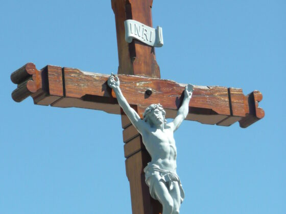 Croix Christ Bauges
