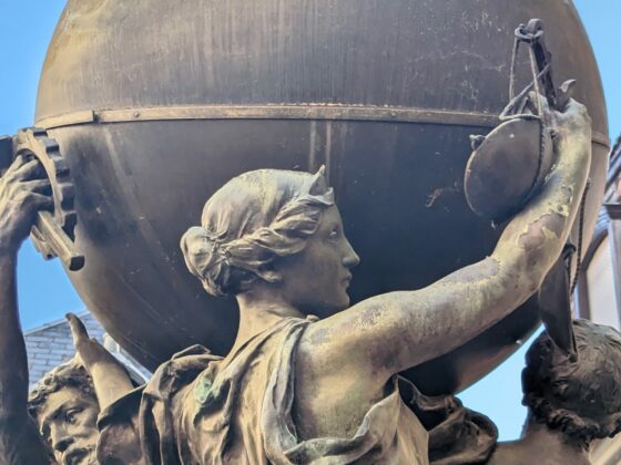 La justice de Bartholdi Les grands soutiens du monde